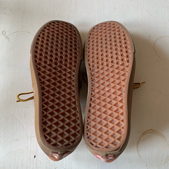 Men’s Vans Authentic Skate Shoes - Picture 4 of 5